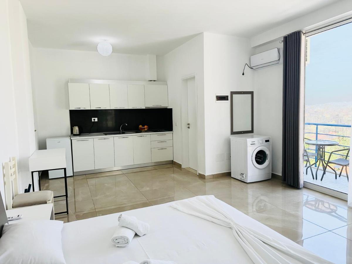 Jico Travel - Villa Colombo Vlorë Εξωτερικό φωτογραφία