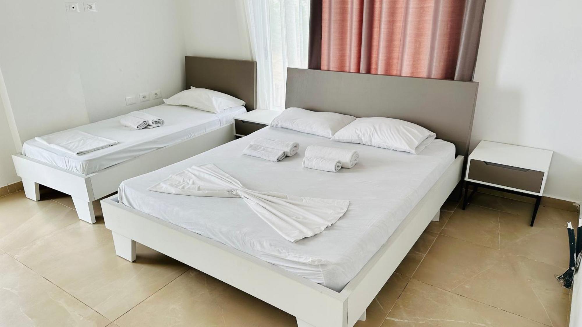 Jico Travel - Villa Colombo Vlorë Εξωτερικό φωτογραφία