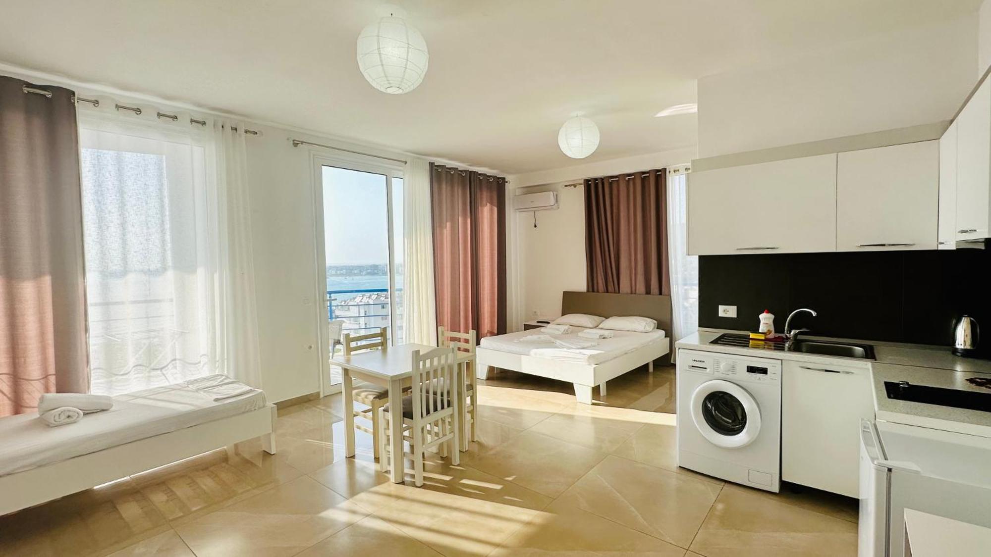 Jico Travel - Villa Colombo Vlorë Δωμάτιο φωτογραφία
