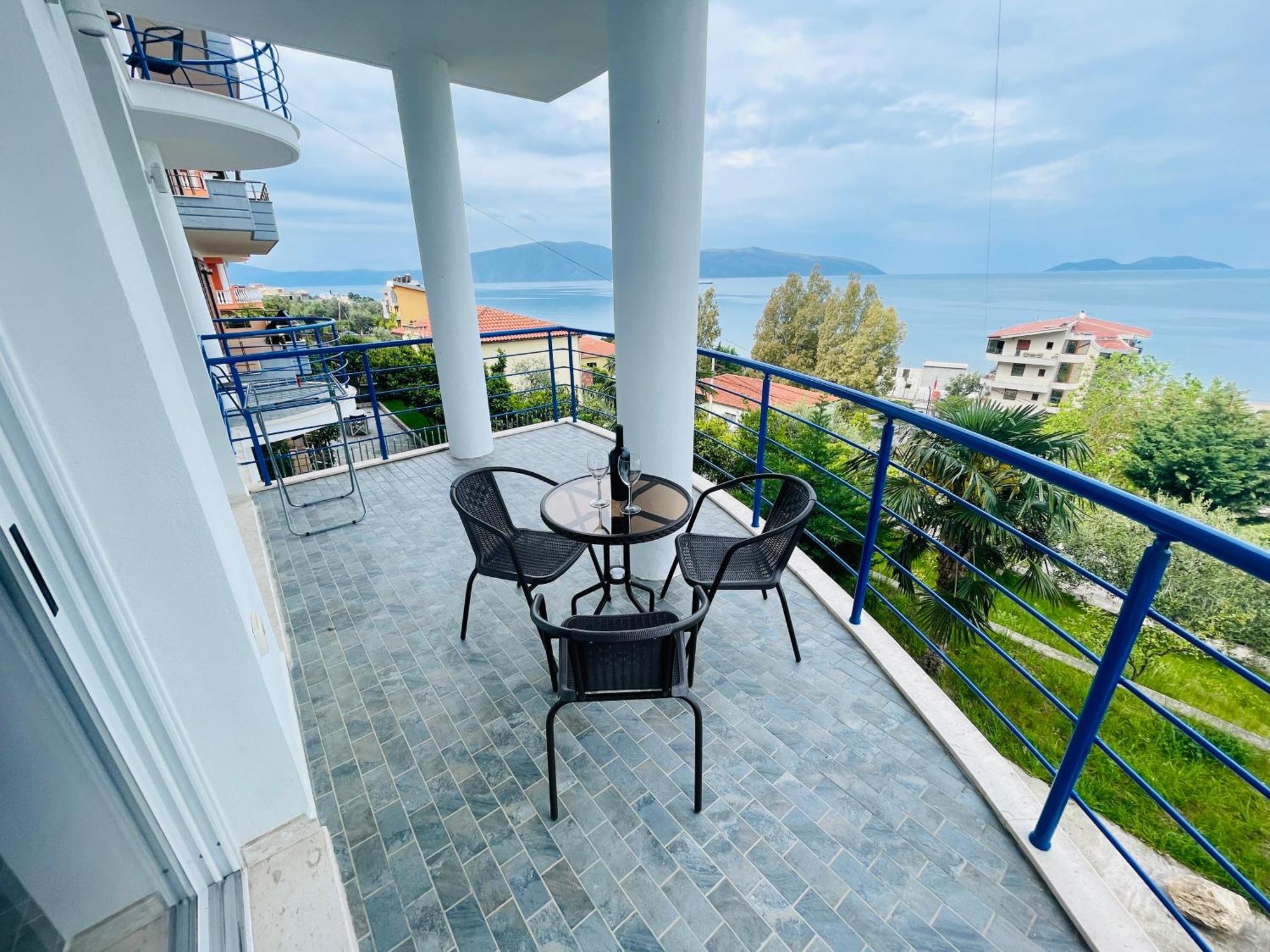 Jico Travel - Villa Colombo Vlorë Δωμάτιο φωτογραφία