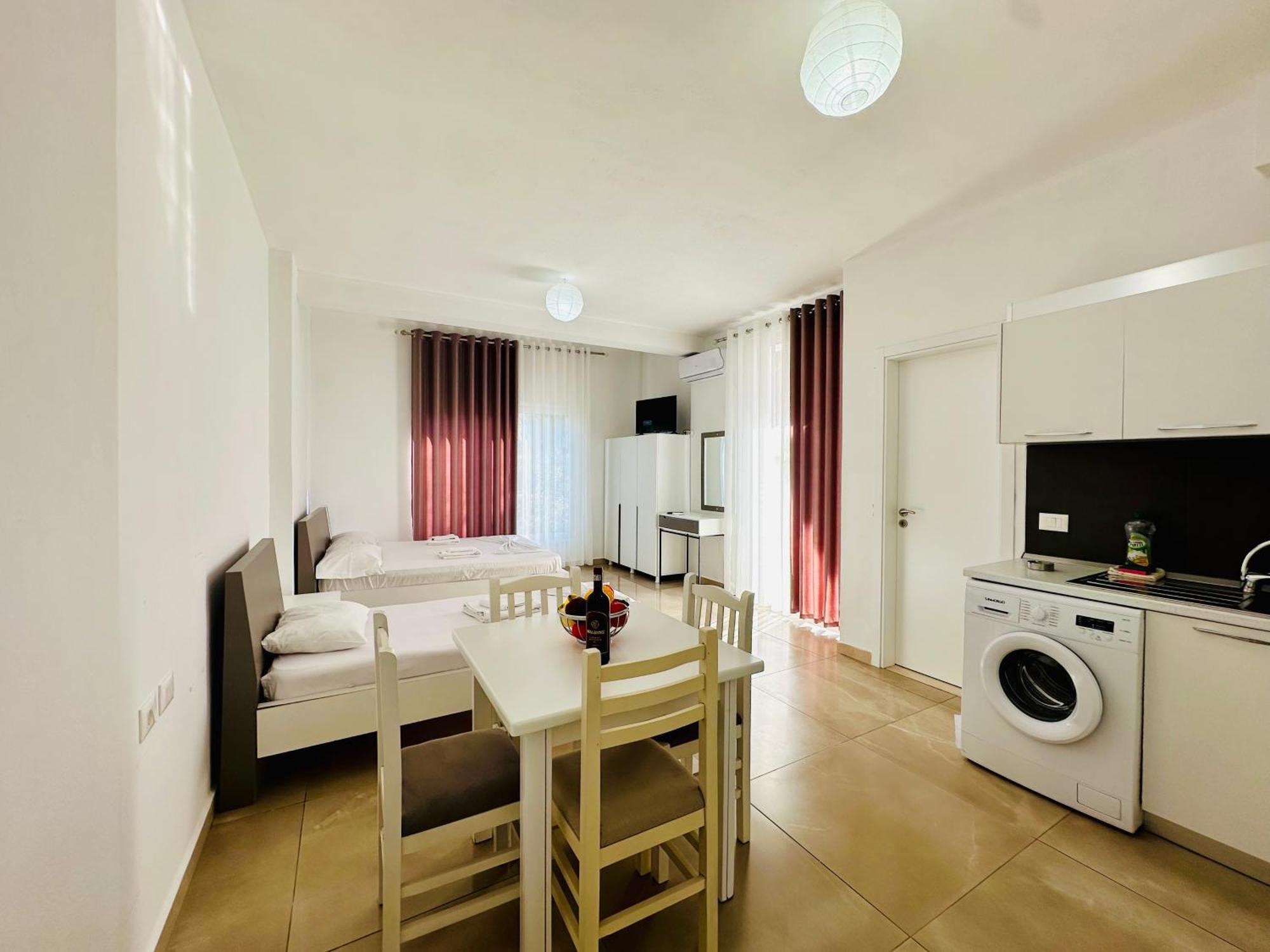 Jico Travel - Villa Colombo Vlorë Δωμάτιο φωτογραφία