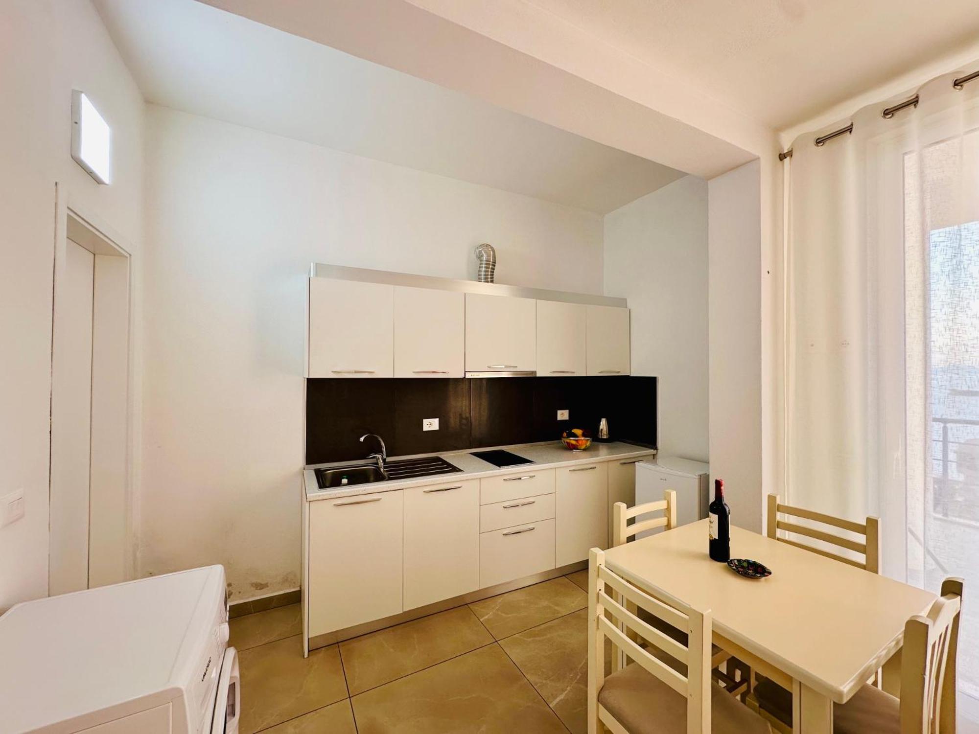 Jico Travel - Villa Colombo Vlorë Δωμάτιο φωτογραφία