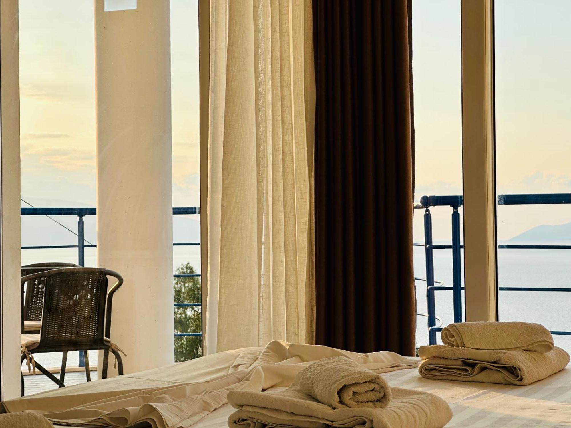 Jico Travel - Villa Colombo Vlorë Εξωτερικό φωτογραφία