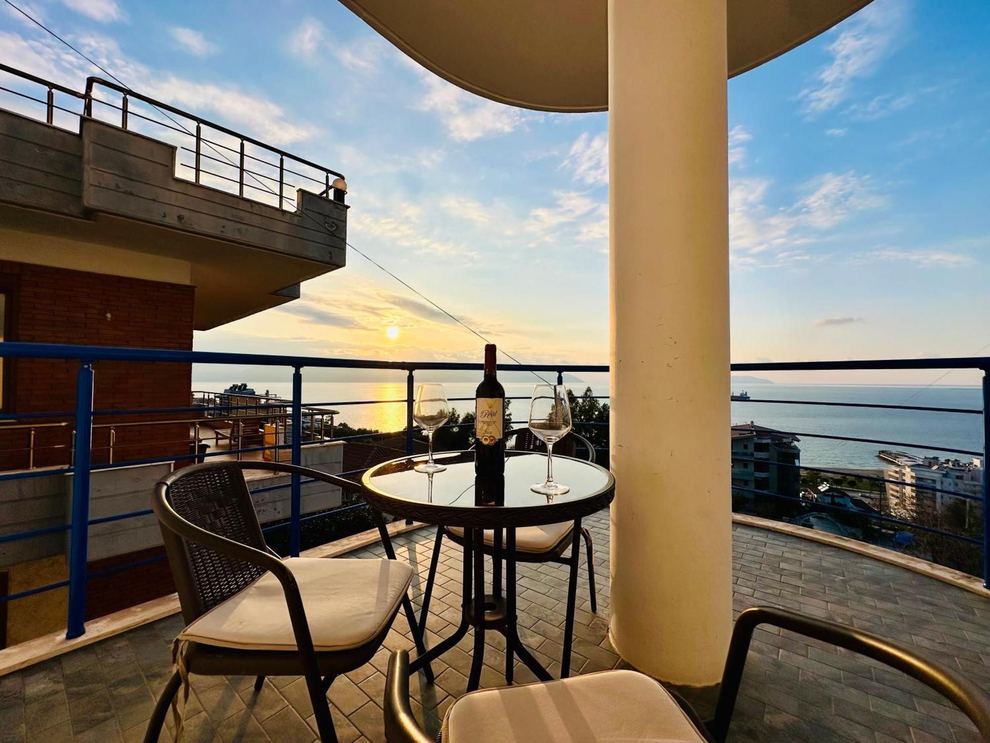 Jico Travel - Villa Colombo Vlorë Εξωτερικό φωτογραφία